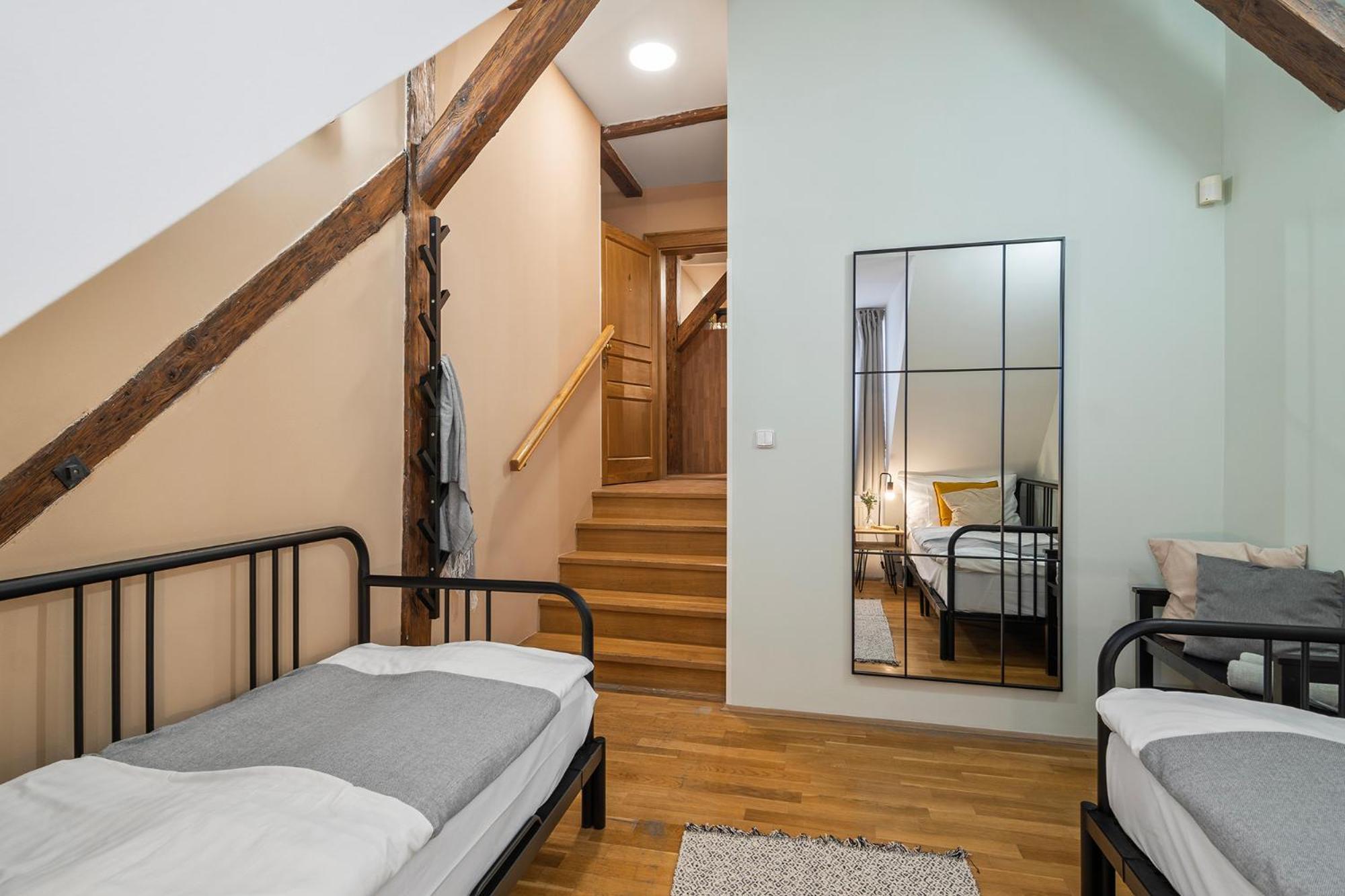 Charles Bridge Historical Apts By Michal&Friends Prag Exterior foto